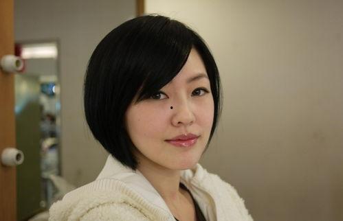 娱乐吃瓜女艺人牺牲小说,娱乐界的悲情女艺人传奇